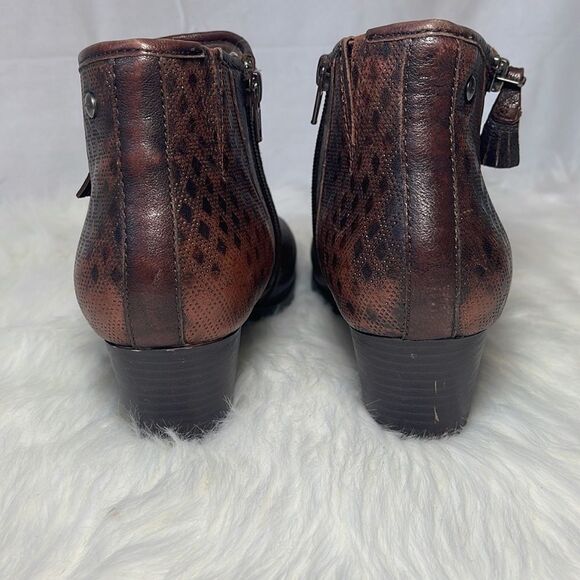 Earth Shoes Osprey Dark Brown Rushoff Leather Booties Sz 8 - Picture 3 of 7